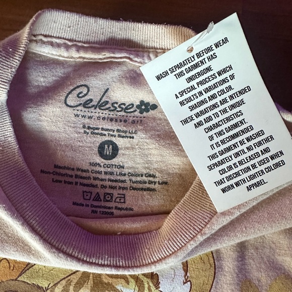 Hot Topic Tee with Cute Tiger Flower Girl Design Celesse - Picture 5 of 6